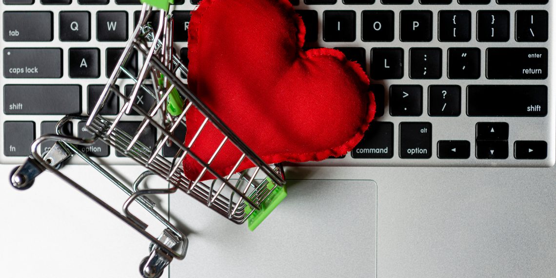 Compras online devem crescer 29% no Dia dos Namorados em 2023 Compras online devem crescer 29% no Dia dos Namorados em 2023